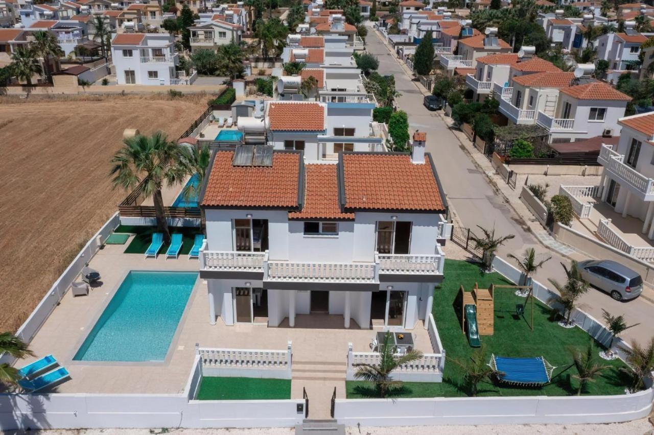 Villa Suncity Boutique Beachfront Ayia Napa Exterior foto
